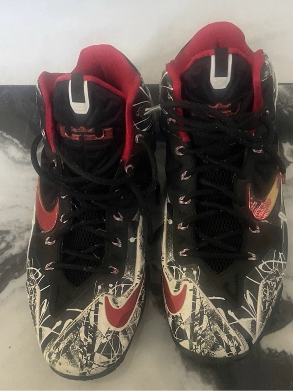 Nike Black and Red High-Top Basketball Shoes with Graphic White LeBron 11 Graffi